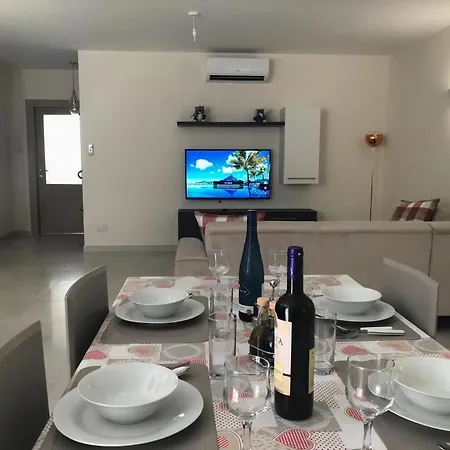 3, Mit Meerblick In Strandnaehe Marsaskala