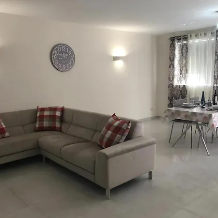 3, Mit Meerblick In Strandnaehe Appartement