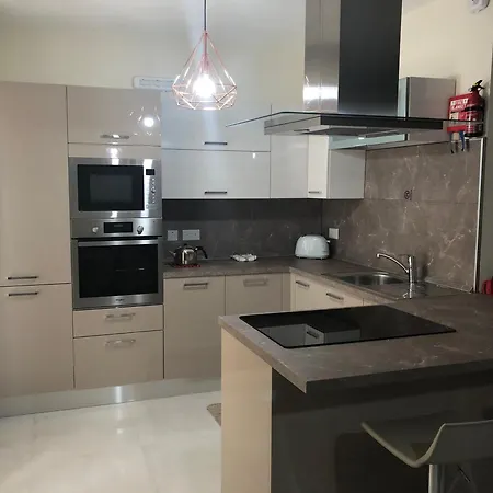 Apartmán 3, Mit Meerblick In Strandnaehe Marsaskala